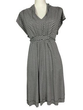 French Connection Chevron Midi Dress Black White V Neck Tie Back Size 8